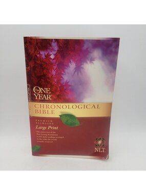 One Year Chronological Bible Large Print NLT New Living Translation Tyndale 2015